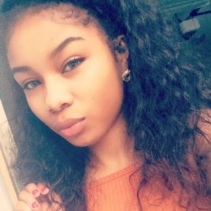 Meet your Posher, Gabby