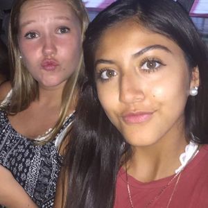 Meet your Posher, Vanessa