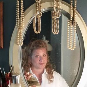 Meet your Posher, Leigh