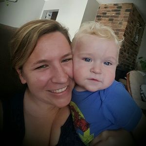 Meet your Posher, Hillary