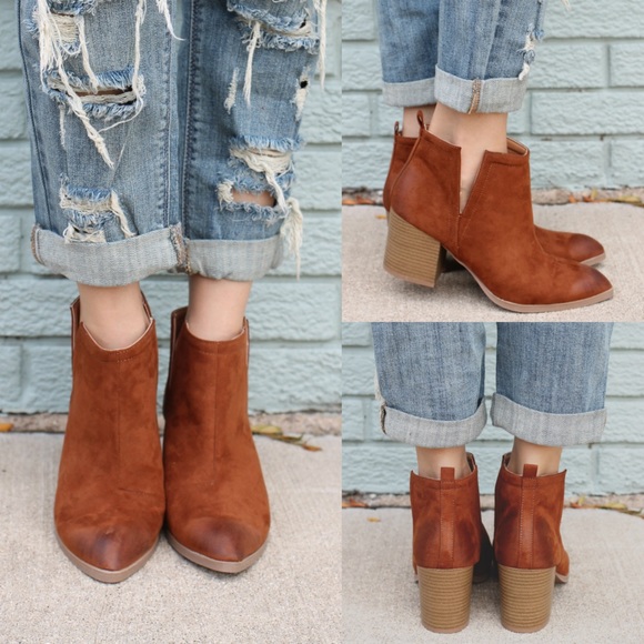Chestnut v-cut ankle Bootie - Picture 2 of 4