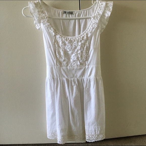 White Sleeveless Lace Top