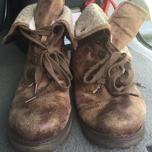 Combat boots
