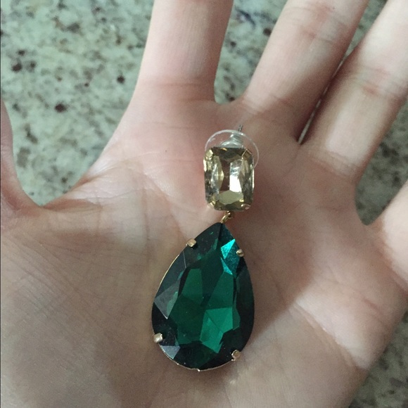Earrings - Picture 2 of 3