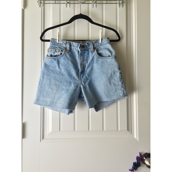 🔹Levi's 550 Cut Off Shorts🔹