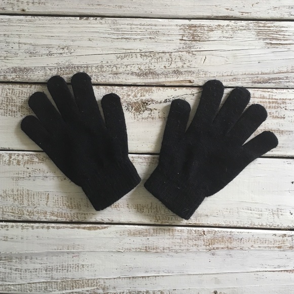 Black gloves
