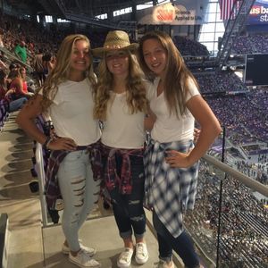 Meet your Posher, Alli