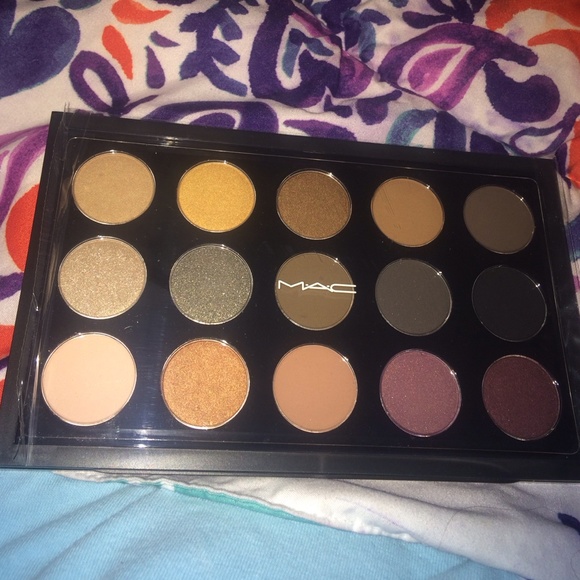 MAC eyeshadow