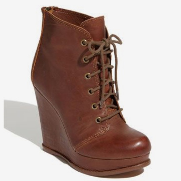 steve madden lancaster bootie cognac