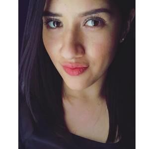 Meet your Posher, Stephany