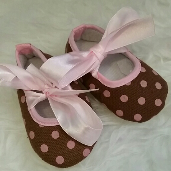 Polka dot slip on flats