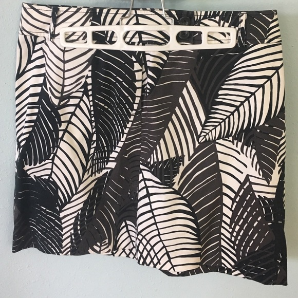 White House Black Market skirt