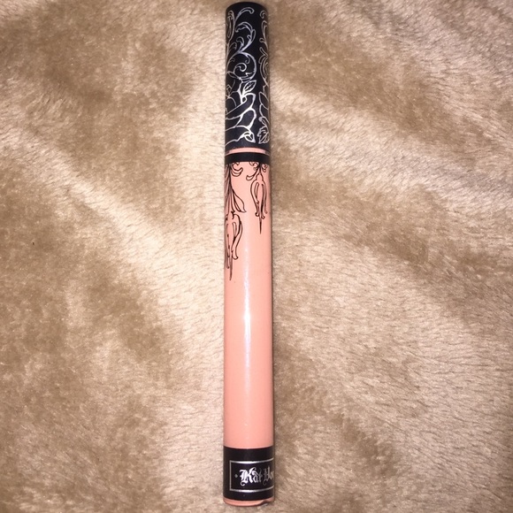 Kat Von D Everlasting liquid lipstick in noble.
