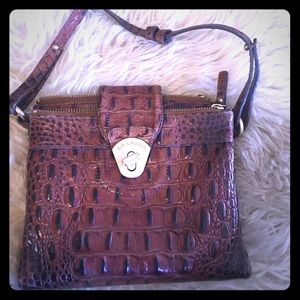 Brahmin cross body purse 💚