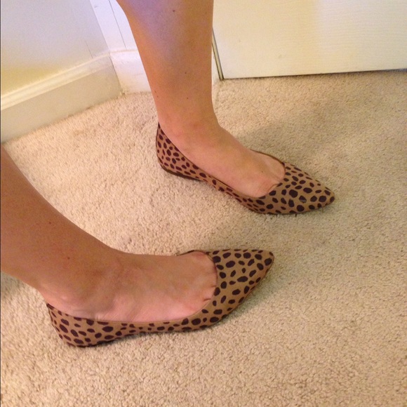 Cheetah print flats - old navy size 8 women's