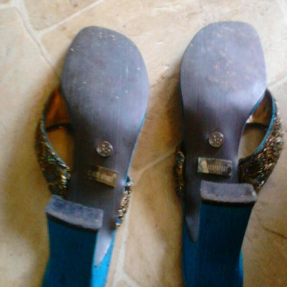 Heels - Picture 2 of 2