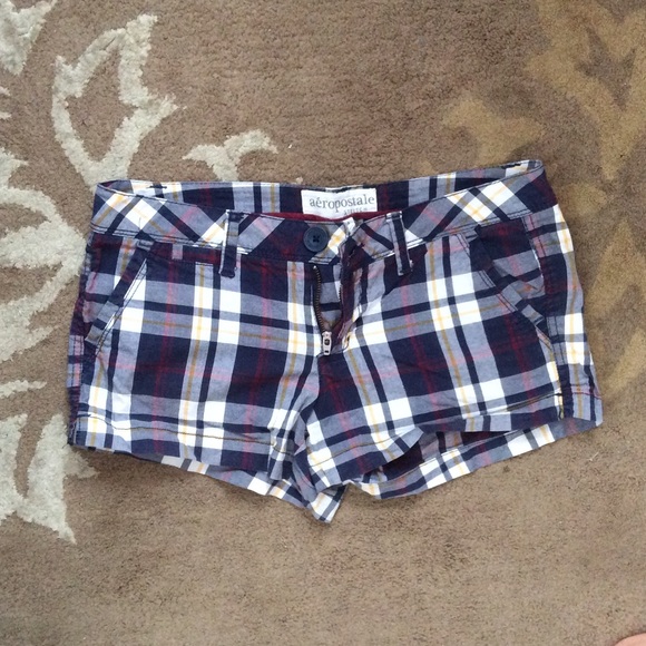 * SOLD * Plaid summer shorts