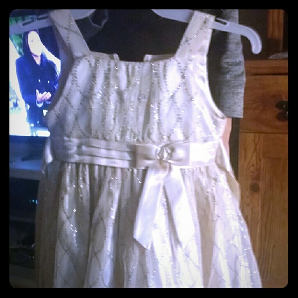 David's Bridal Flower Girl Dress size 5