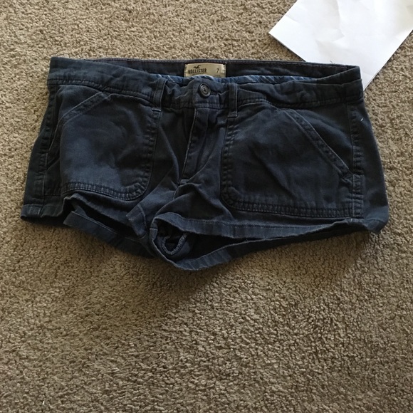Hollister Short Shorts 2 pairs size 7 - Picture 2 of 4