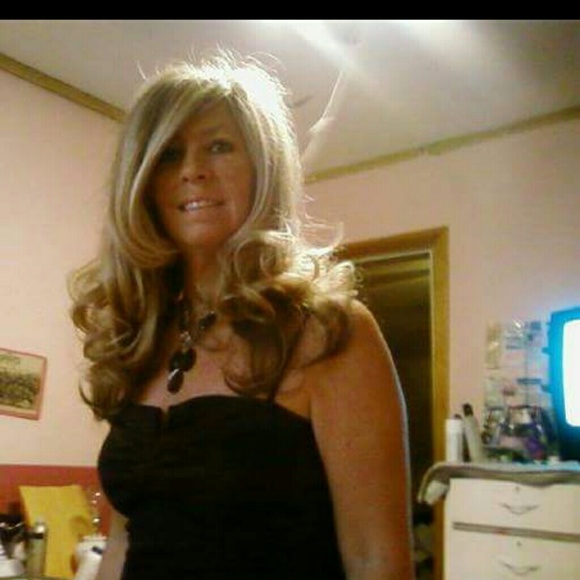 Meet your Posher, Midge - Picture 2 of 2