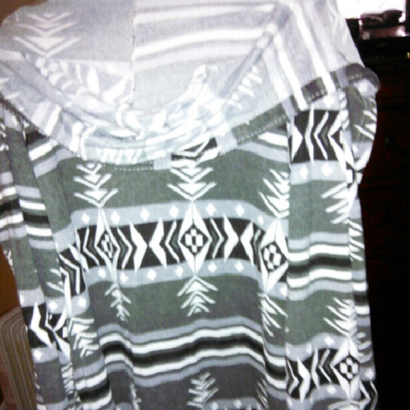 Long tribal cardigan w/ hood