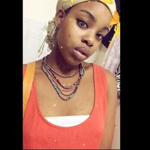 Meet your Posher, Tierra