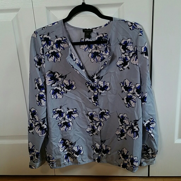 M Ann Taylor button up blouse with floral print