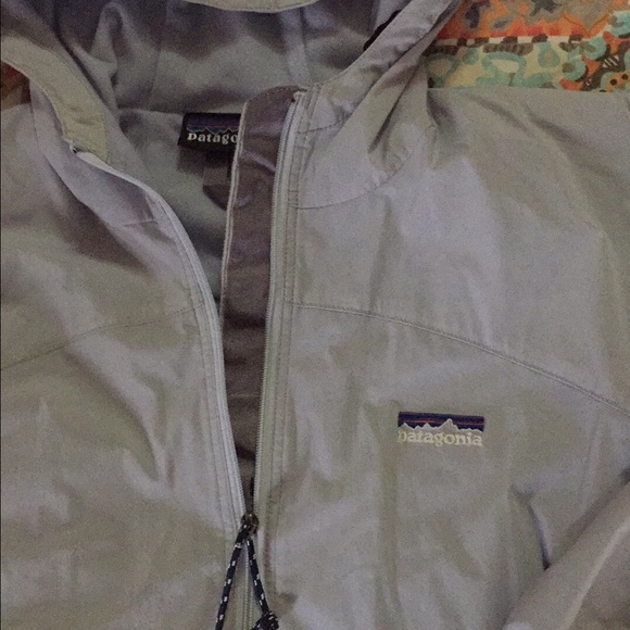 Patagonia lined windbreak jacket
