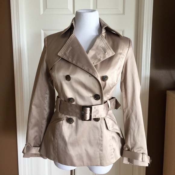 Jessica Simpson Jackets & Blazers - ⭐️CLEARANCE⭐️ Jessica Simpson Short Trench Size XS