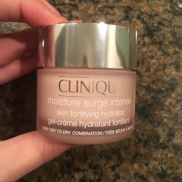FINAL PRICE* Clinique Moisture Surge Intense