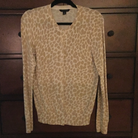Tommy Hilfiger Sweaters - 🔴3 for$10🔴Tommy Hilfiger cardigan