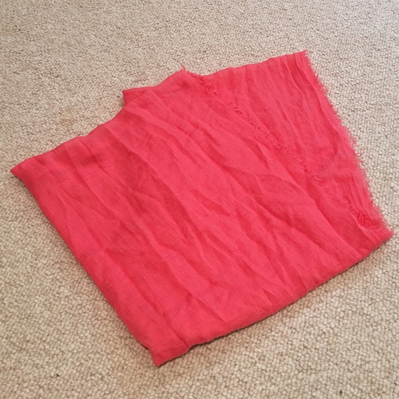 Charlotte Russe Infinity Scarf - Picture 4 of 4