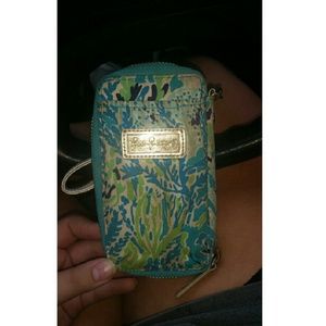 Lilly Pulitzer wristlet