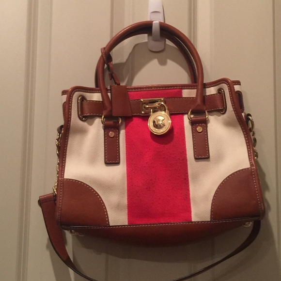 Micheal Kors purse
