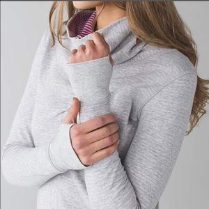 Lululemon In A Cinch Long Sleeve