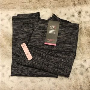 NWT Victoria's Secret Ultimate Tight legging