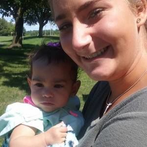 Meet your Posher, Danielle