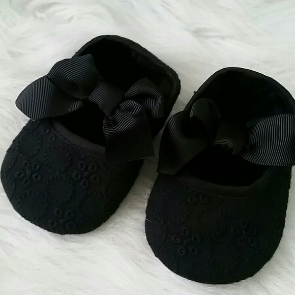 Black Mary Jane crib shoes
