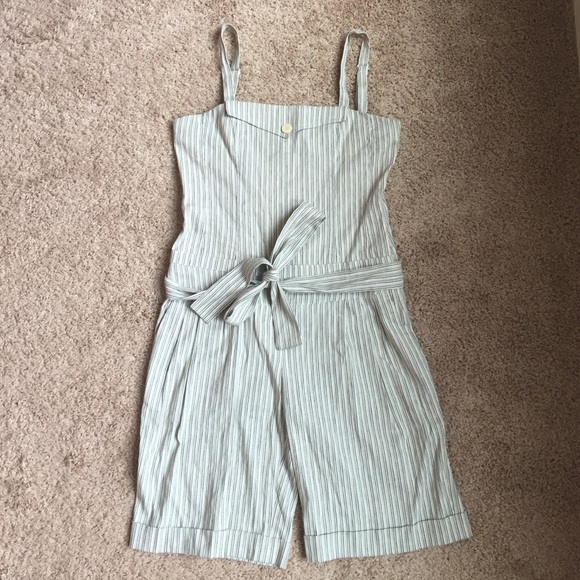 ✨Sale✨NWT BCBG Romper - Picture 1 of 3