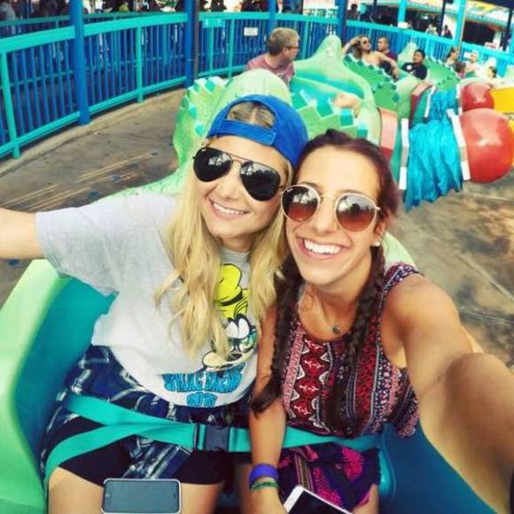 Meet your Posher, Celeste - Picture 1 of 1