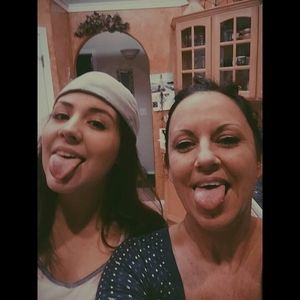 Meet your Posher, Harmony