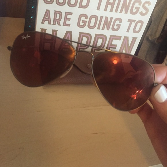 Maroon 58mm Rayban aviators!