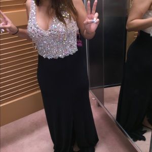 A prom/homecoming dress