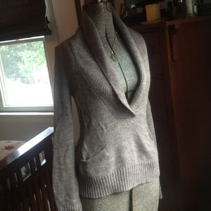 V-neck cardigan