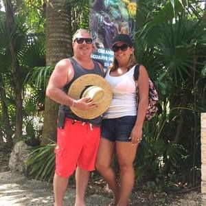 Meet your Posher, Claudia