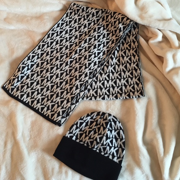 Michael Kors scarf and hat set