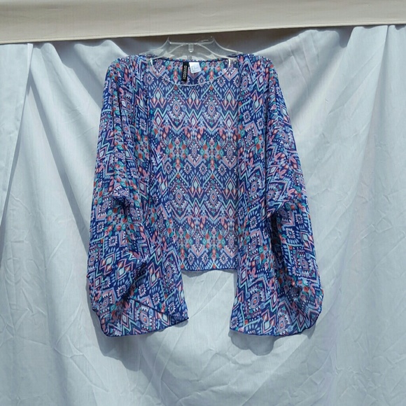 Divided by H & M -- Tribal Pattern Summer Wrap