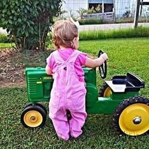 Meet your Posher, Rhonda