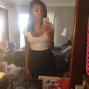 Meet your Posher, Nakia