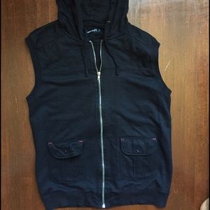 No sleeves hoodie
